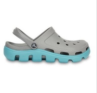 Crocs Duet Sport clog