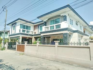  ทำเลลาดพร้าว71 โชคชัย 4 บ้านเดี่ยว 2 ชั้นให้เช่า 4นอน 3 น้ำ นาคน