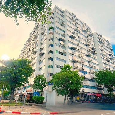 ลดแล้ว! ป๊อบปูล่าคอนโด 2 ห้องคู่ 76.78 ตร.ม. เพียง 1.1 ล้านบาท 