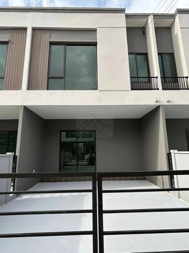 ให้เช่าทาวน์โฮม 2 ชั้น 3 นอน Pleno สุขุมวิท-บางนา3 (บ้านใหม่) ใกล