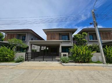 ขายบ้านเดี่ยว 2 ชั้น โครงการโคโม่ โบทานิก้า 2 ถนนบางนาตราด กม.10