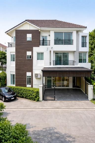 BTSสายหยุด สะพานใหม่ ถ.วัชรพล ทาวน์โฮม 3 ชั้นให้เช่าหลังมุม 3นอน 