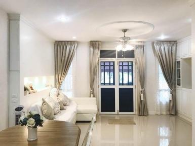 P1858 ให้เช่าทาวน์โฮมหรู 3 ชั้น หมู่บ้านลีออง ซอยสุขุมวิท 62 Leon