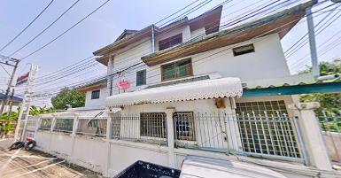 รัชดา18 MRT สุทธิสาร 700 ม.ให้เช่าบ้านเดี่ยว 3 ชั้น ห้วยขวาง 5นอน