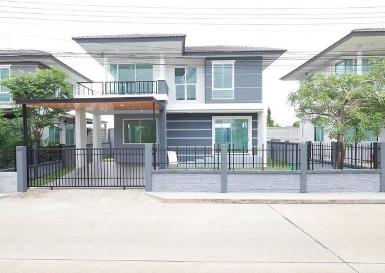 บ้าน 2 ชั้นหลังมุม 4 นอน ถ.เลียบคลอง3 เพียวเพลส รังสิต 