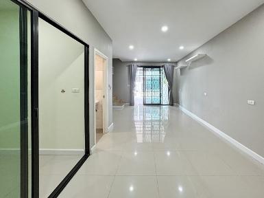 P1924 ขายทาวน์โฮม พาทิโอ วัชรพล-รามอินทรา PATIO Watcharapol