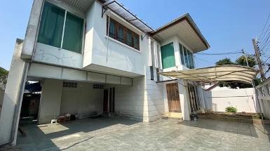 BS1018 ขายและให้เช่าบ้านเดี่ยวหรู 2 ชั้น พัฒนาการ&ndash;ศรีนครินทร์