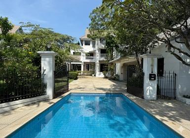ให้เช่าคฤหาสน์ Pool Villa 3ชั้น 200ตารางวา 1,200ตรม.Fashion 