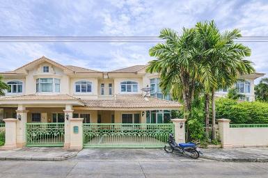 บ้านเดี่ยวหรู ขนาดใหญ่ ลด25% ฟิวเจอร์พาร์ค รังสิต 3 กม. เฟอร์ครบ