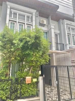 ให้เช่าทาวน์โฮม 2 ชั้น 3 นอน โกลเด้น ทาวน์ 3 บางนา-สวนหลวง ใกล้เม