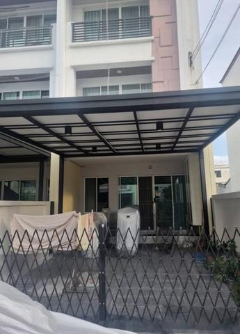 ให้เช่าทาวน์โฮม 3 ชั้น บ้านกลางเมืองลาดพร้าว 101 เฟอร์นิเจอร์ครบ